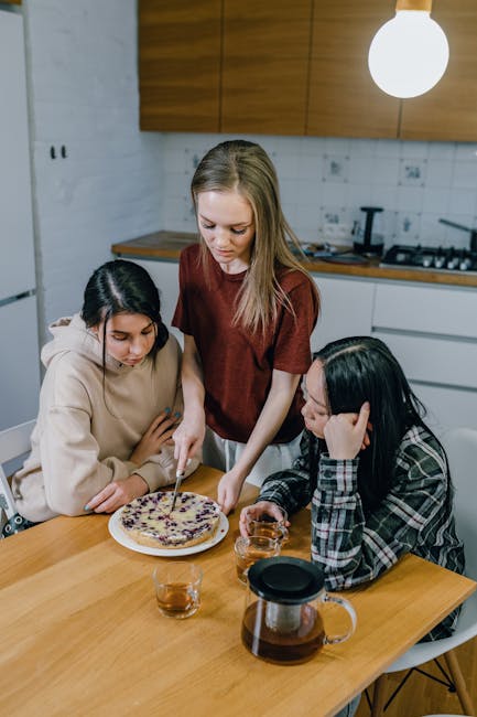 How To Handle Friendship Breakups? 10 Recognizing Signs Of A Failing Friendship