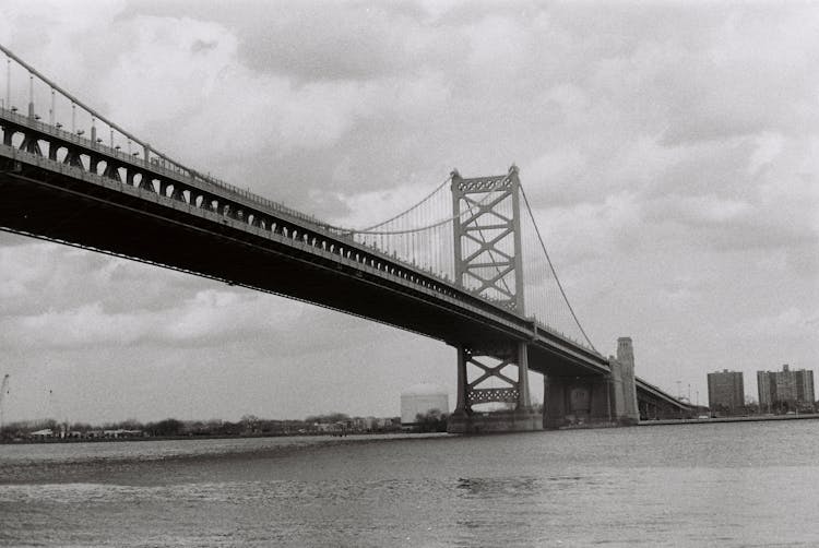 Black And White Photo Of The Benjamin Franklin Bridge