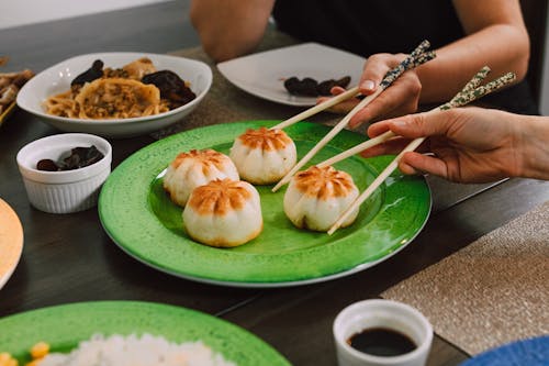 Foto profissional grátis de alimento, bolinhos, comida asiática