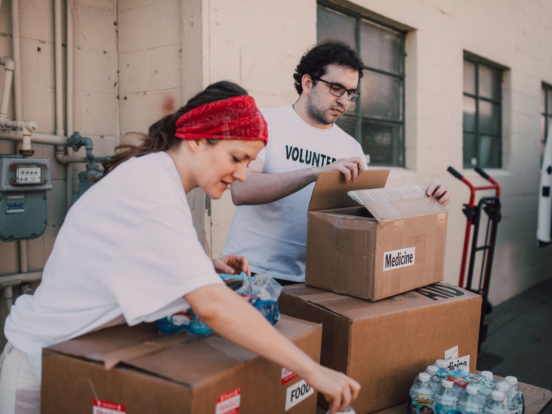 Quinton — professional packers wrapping and boxing belongings