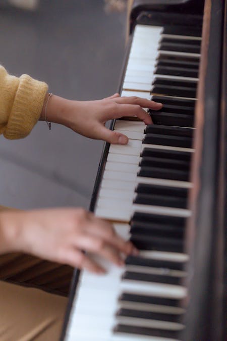 What is the easiest way to learn piano?
