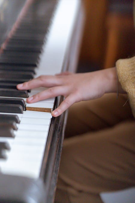 Which is more difficult to learn piano or guitar?