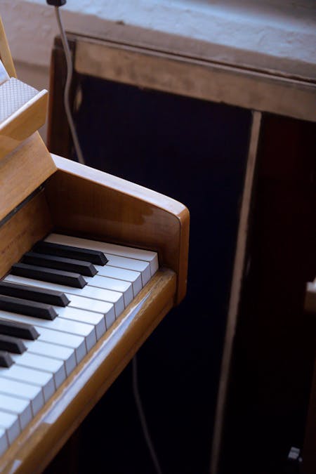 Can an old piano be tuned?