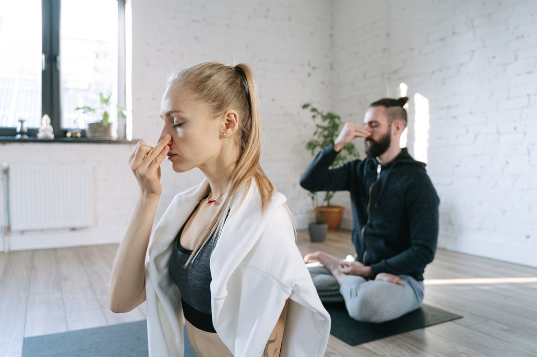 A slow morning flow to wake the body