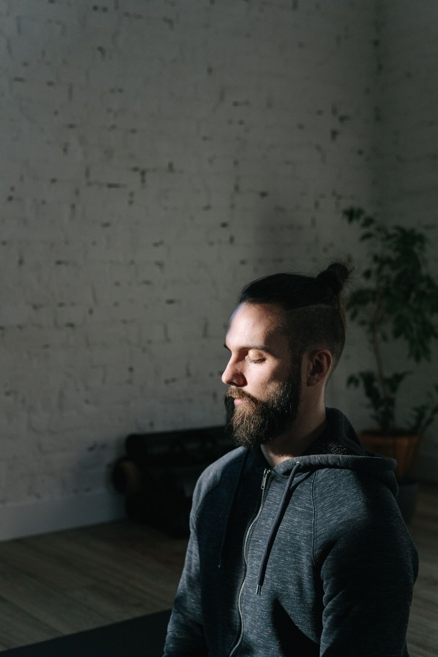 Meditación personalizada vs. MBSR: ¿Cuál reduce el estrés más rápido?