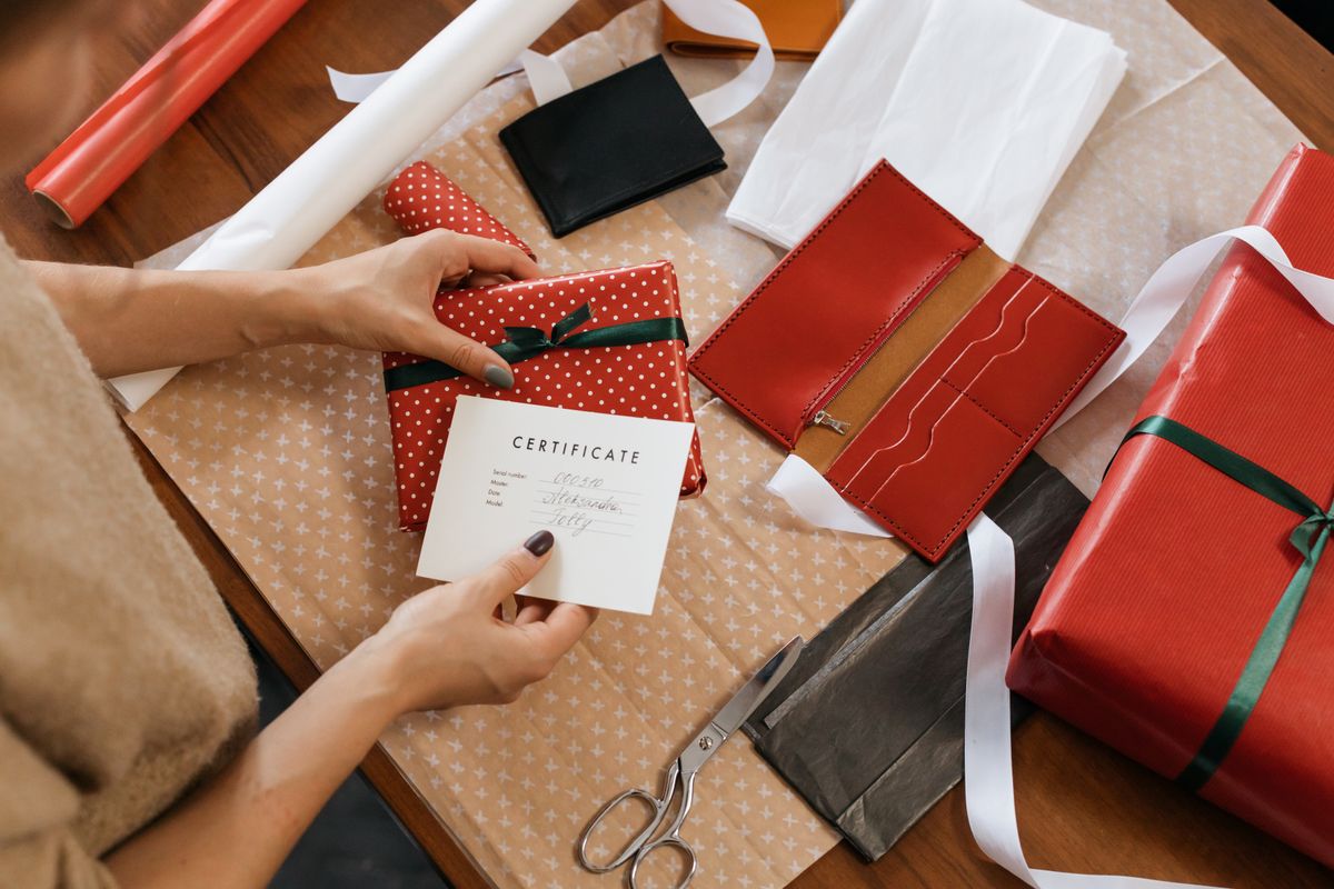 packing service in Hindolveston — Loaded properly: blankets, straps and a plan in Hindolveston