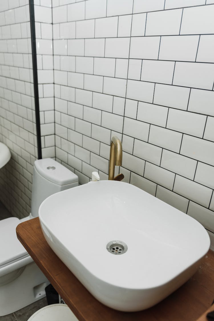 A White Bathroom Sink