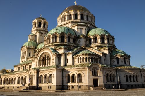 Free Majestic view of Alexander Nevsky Cathedral with blue skies in Sofia, Bulgaria. Stock Photo