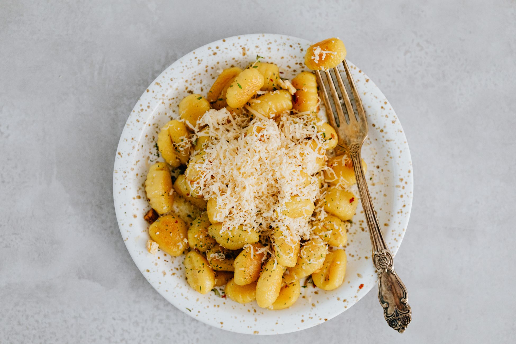 Recept: Geroosterde bloemkool met gnocchi cacio e pepe