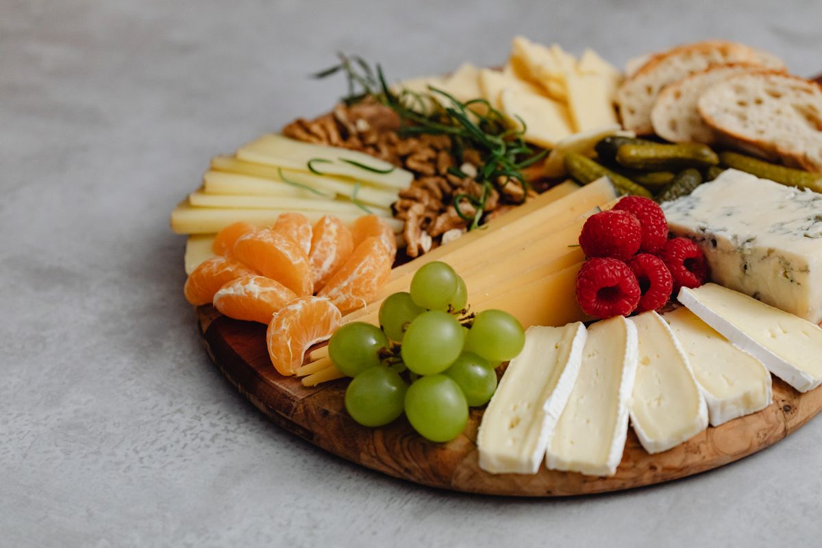 Plateau de fromages et charcuterie artisanale du terroir