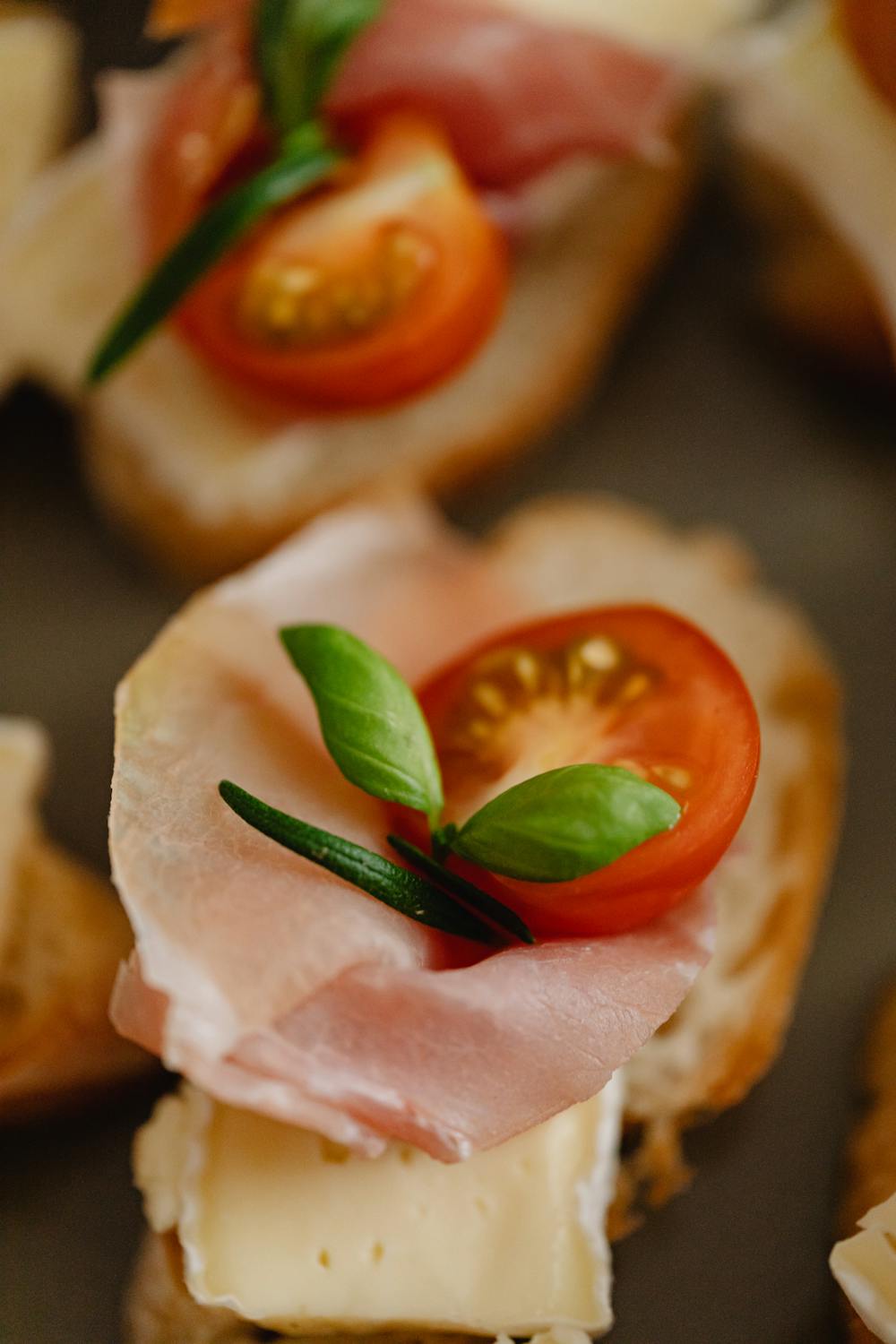 Artisan Cheese and Prosciutto Roll-Ups Artisan Cheese and Prosciutto Roll-Ups