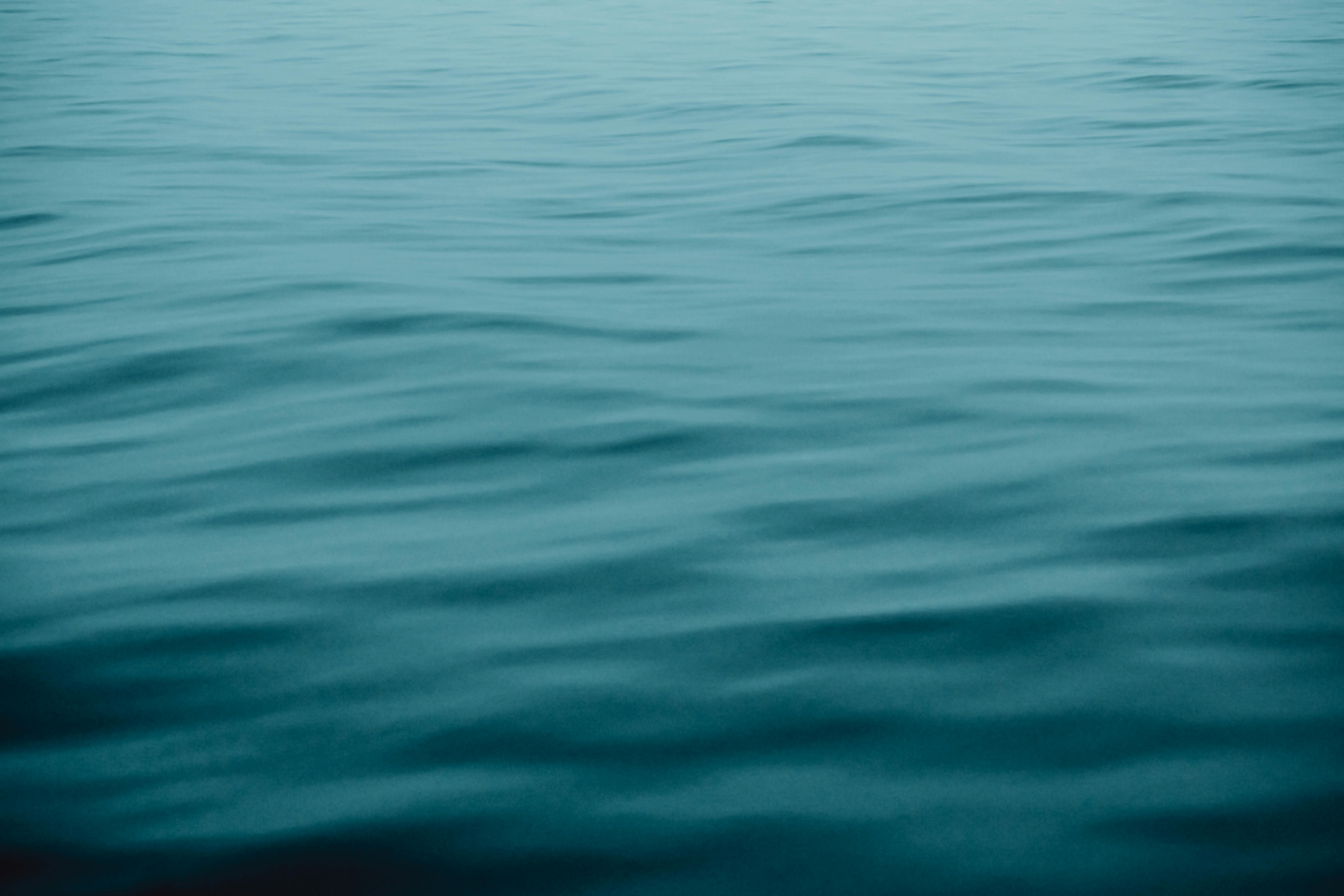 Close-up Photo of Body of Water · Free Stock Photo