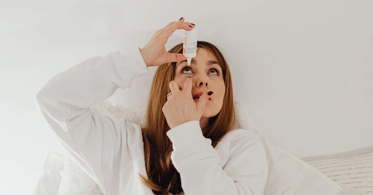 Preservative-Free vs Regular Eye Drops: Which Is Better for Frequent Dry Eye Relief?