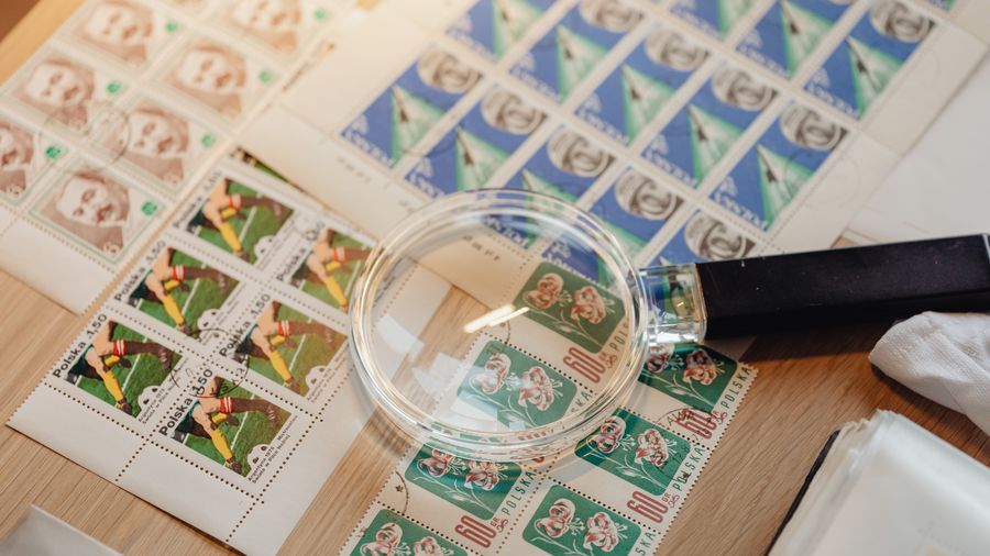 Where to Buy Coins: Shops, Auctions, and Mail Compared