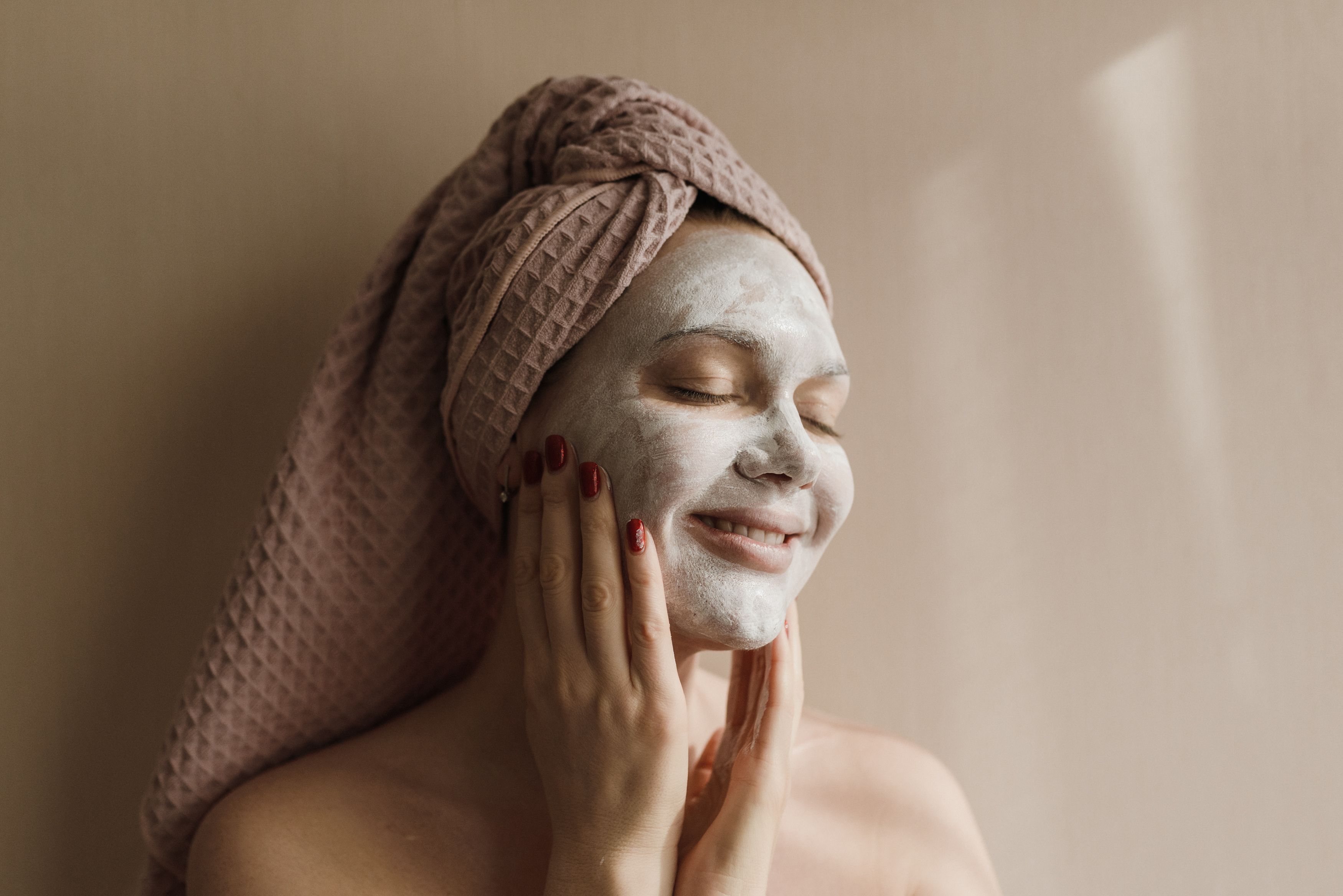 LED light therapy facial