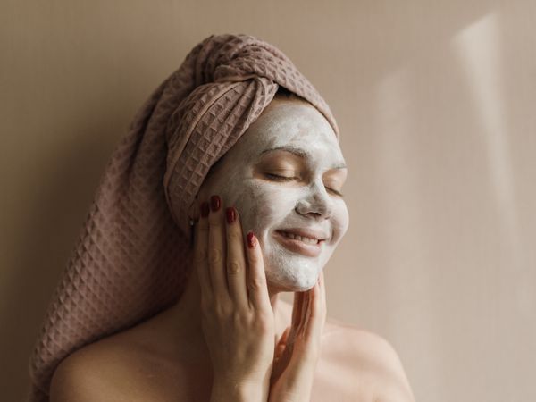 LED light therapy facial