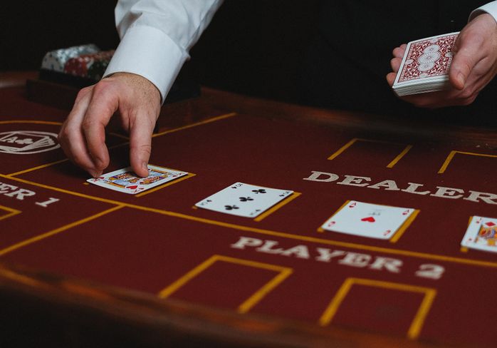 Online Casino: Spielautomaten und Live-Spiele im Überblick