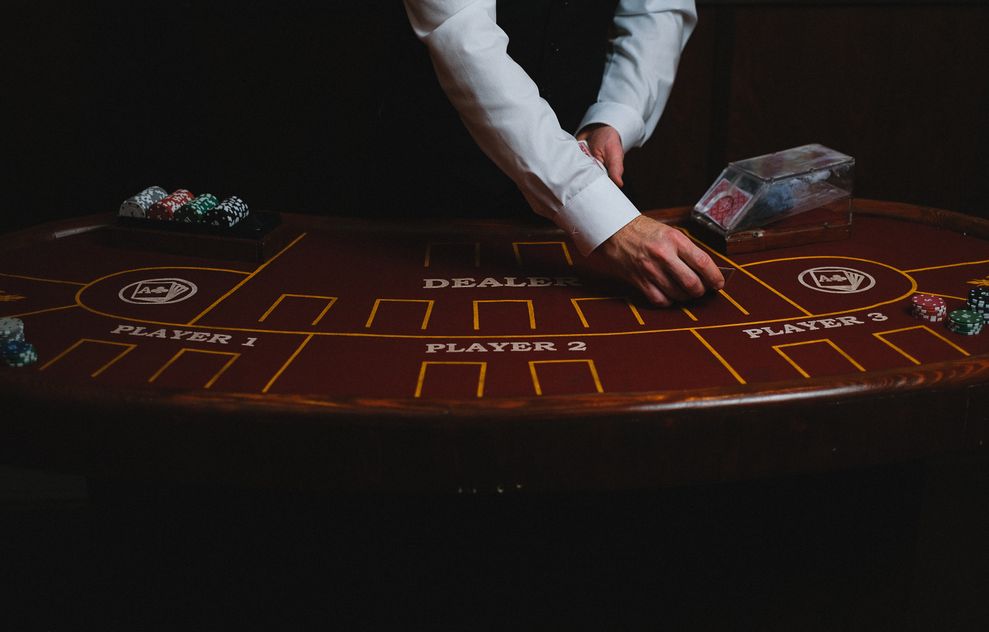 Online Casino: Spielautomaten und Live-Spiele im Überblick