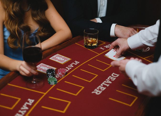 Online Casino: Spielautomaten und Live-Spiele im Überblick