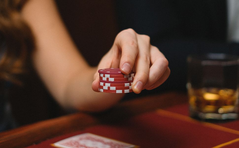 Online Casino: Spielautomaten und Live-Spiele im Überblick