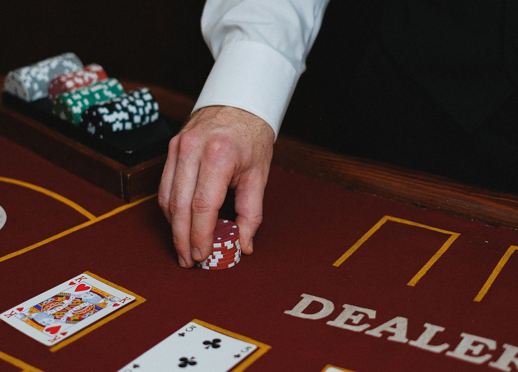 Online Casino: Spielautomaten und Live-Spiele im Überblick