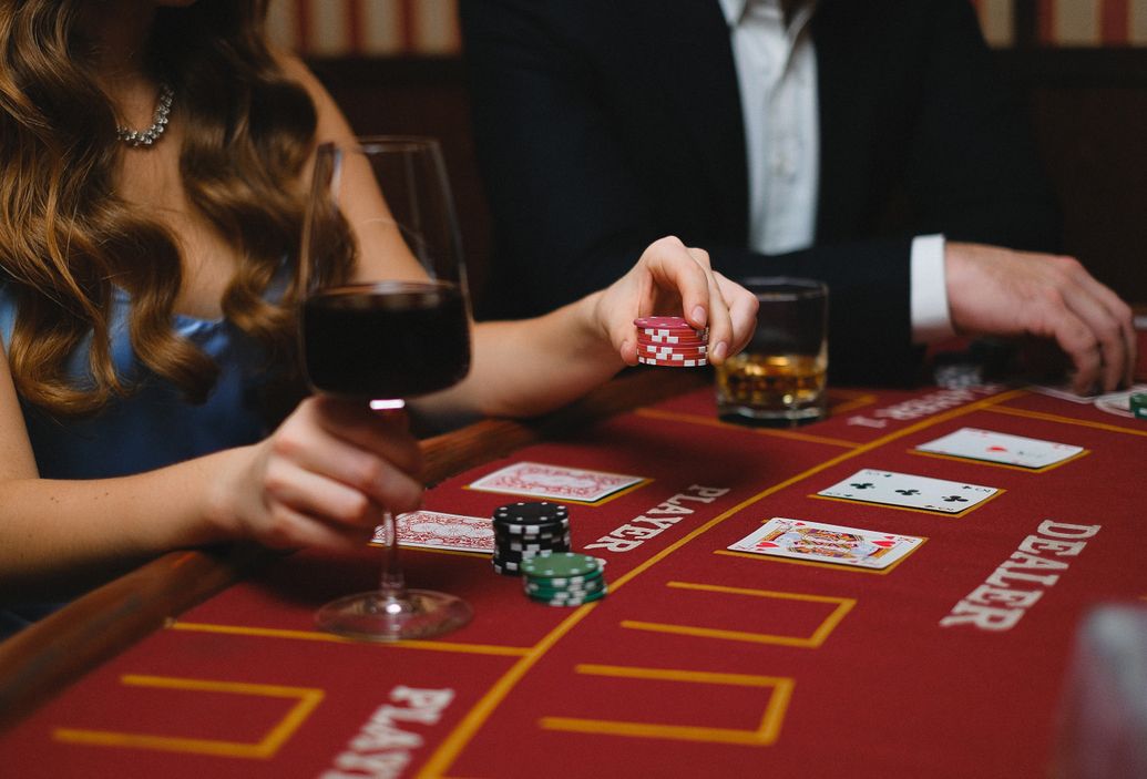 Vergleich von Cashback und Reload Bonus im Online Casino