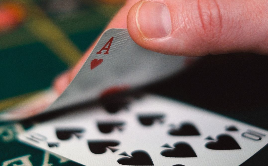 Online Casino: Spielautomaten und Live-Spiele im Überblick