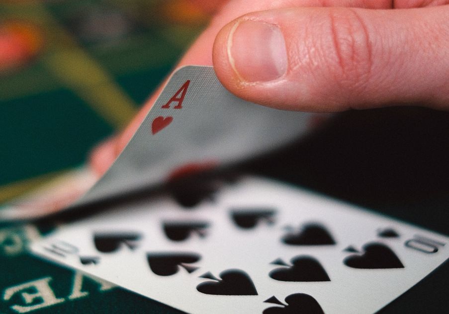 Online Casino: Spielautomaten und Live-Spiele im Überblick