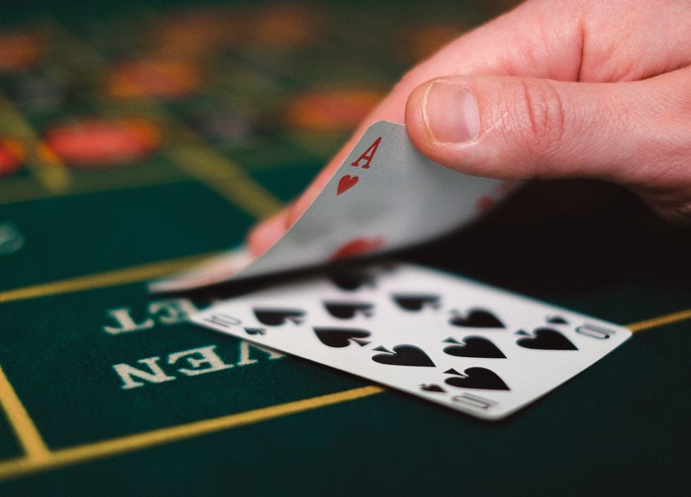 Online Casino: Spielautomaten und Live-Spiele im Überblick