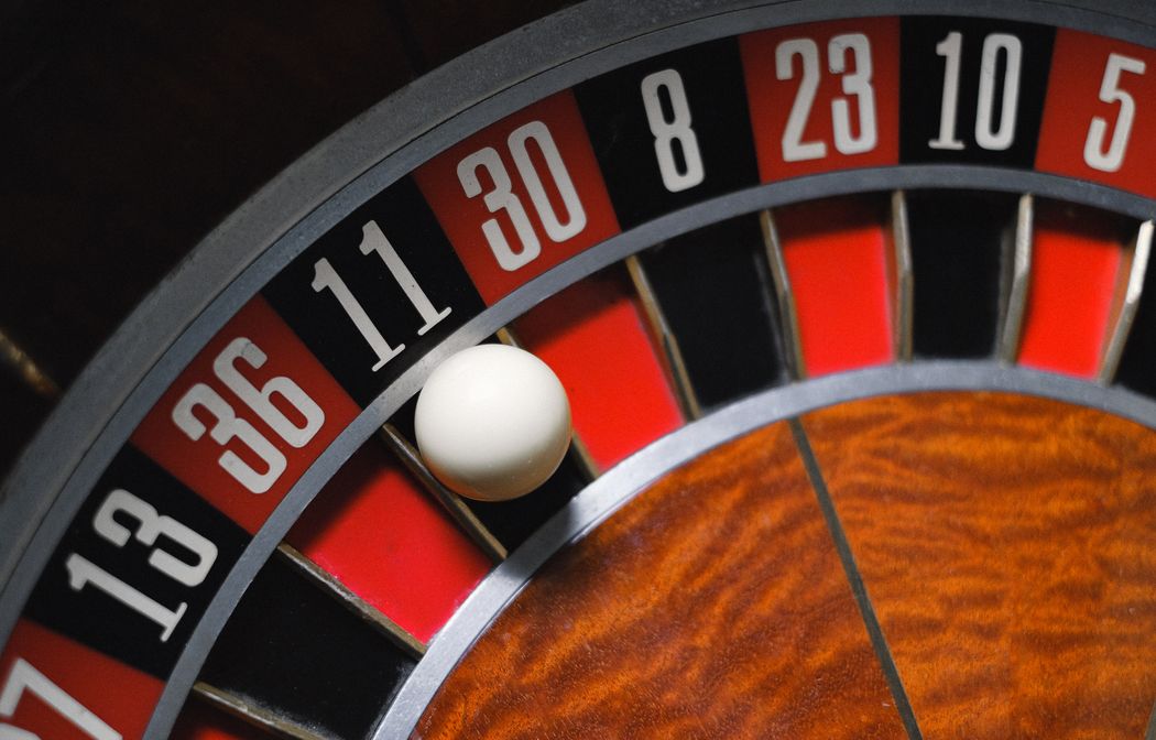 Online Casino: Spielautomaten und Live-Spiele im Überblick