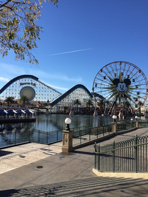 disneyland içeren Ücretsiz stok fotoğraf