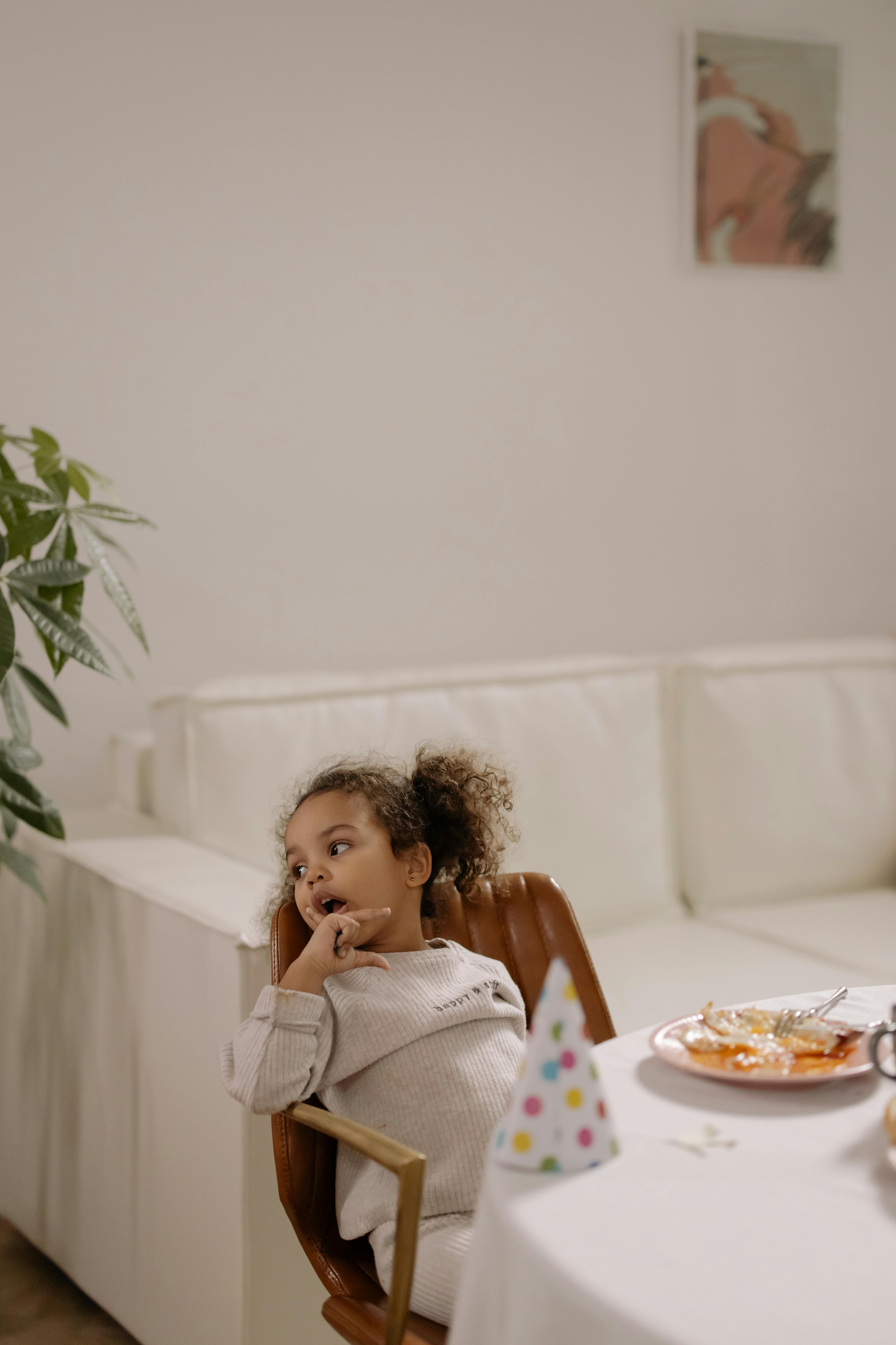 Couch Minimalistwallpaper Photos, Download The BEST Free Couch