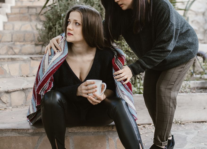 Online dating: starting a conversation on a niche platform