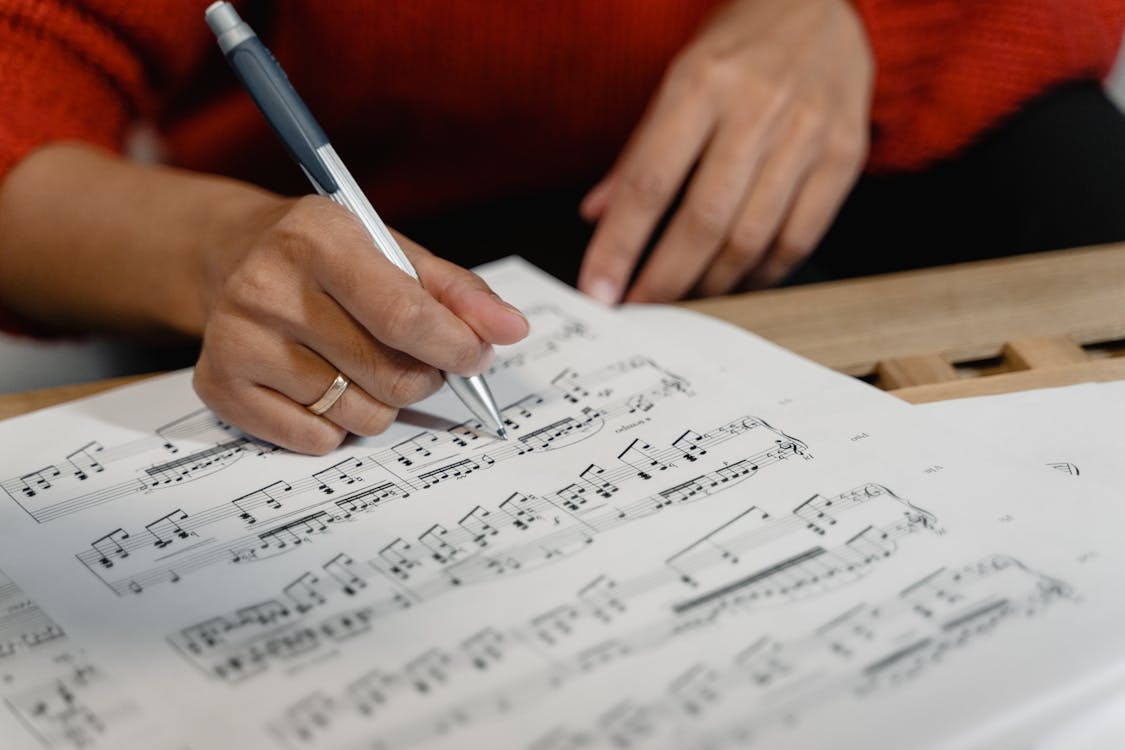 How Mathematical Theories Create Beautiful Melodies