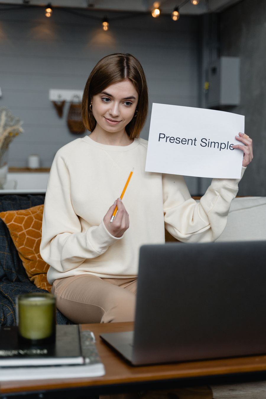 Trainer teaching an online language class