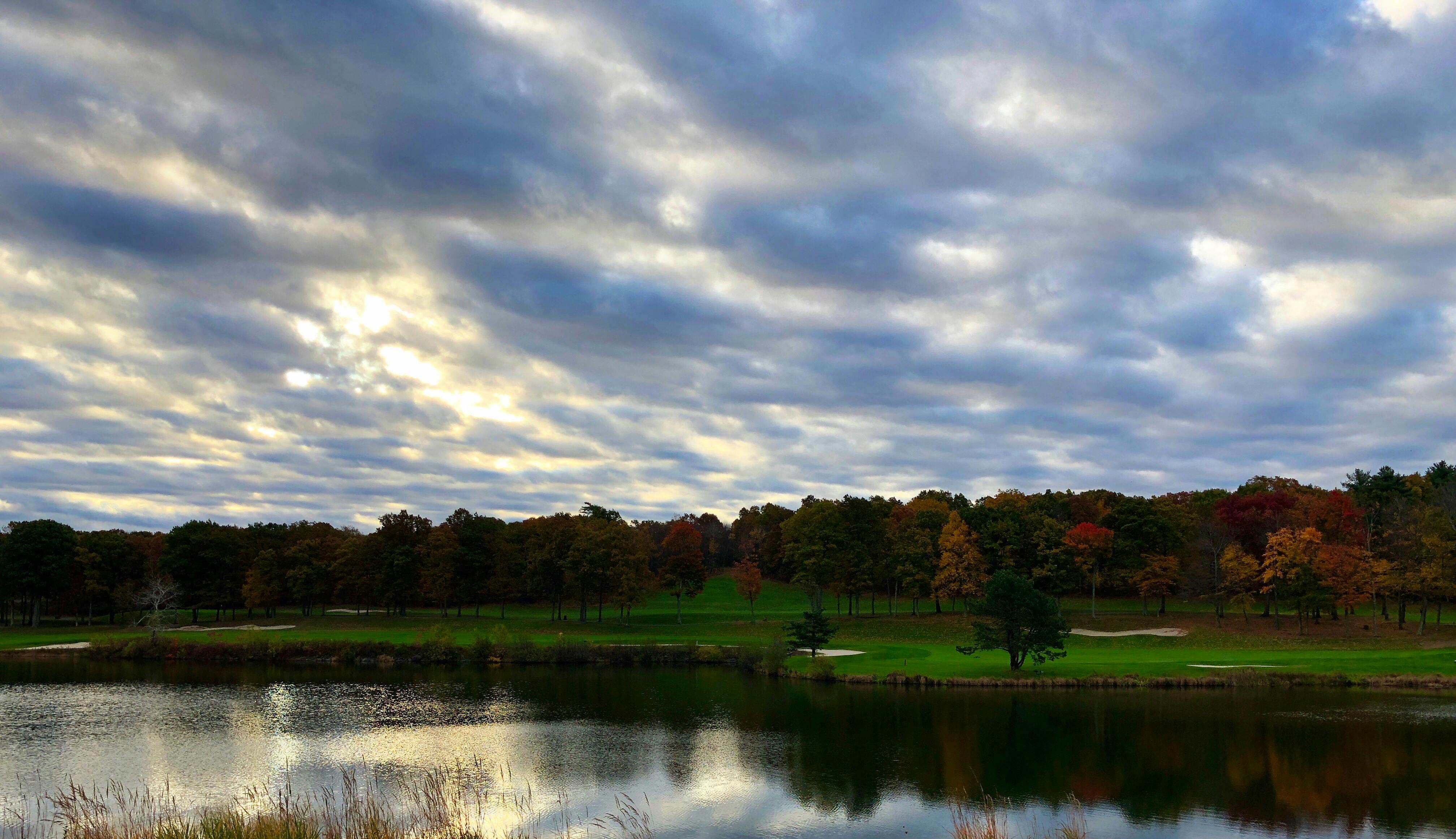 free-stock-photo-of-autumn-colours-clouds-cloudy-sky