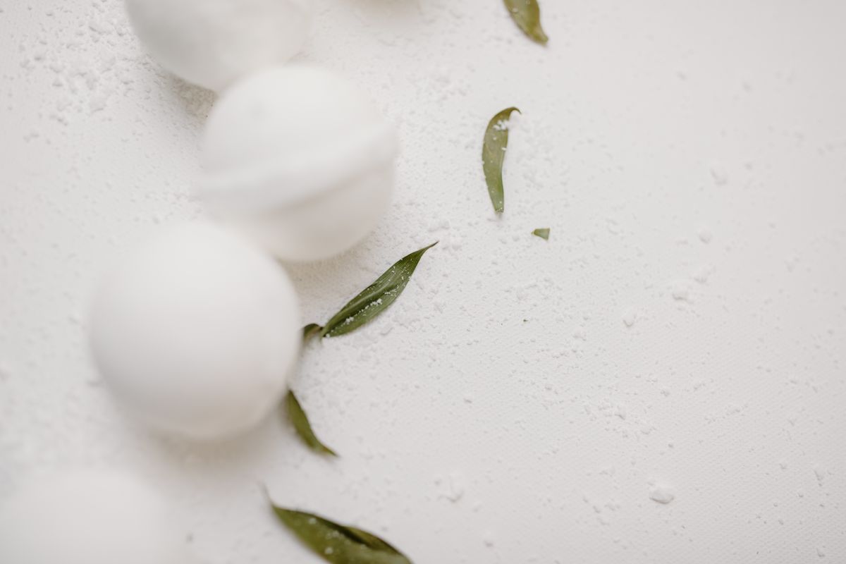 DIY-Badebomben mit Kindern selber machen: Winter-Wellness-Bastel-Idee — Bastel-Material