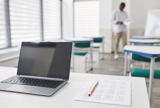 Por Que Alguns Professores Ainda Enfrentam Desafios com a Tecnologia? - imagem 1