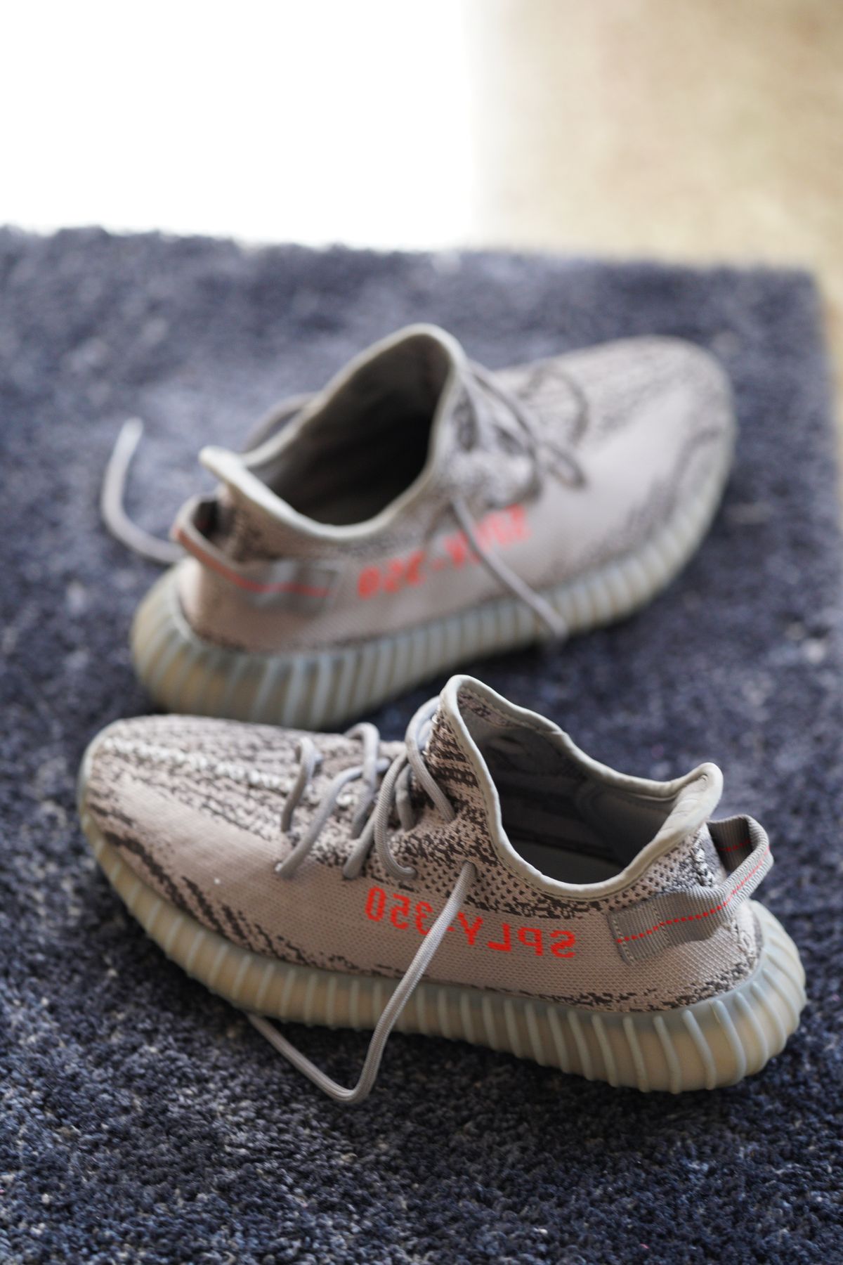 Cách đọc và hiểu một drop / release streetwear