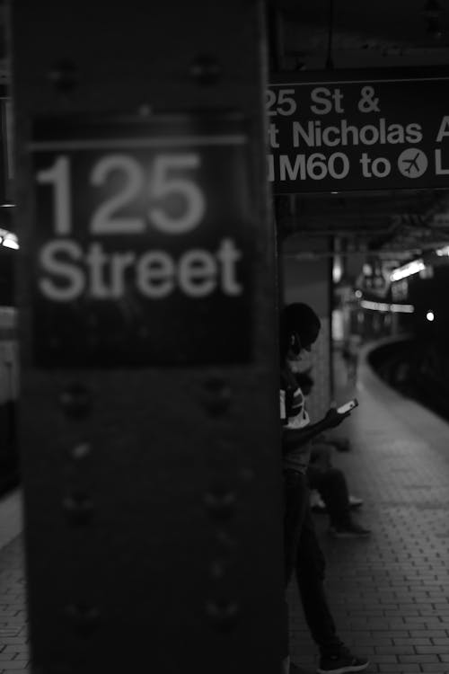 hareketli tren, harlem, Manhattan içeren Ücretsiz stok fotoğraf