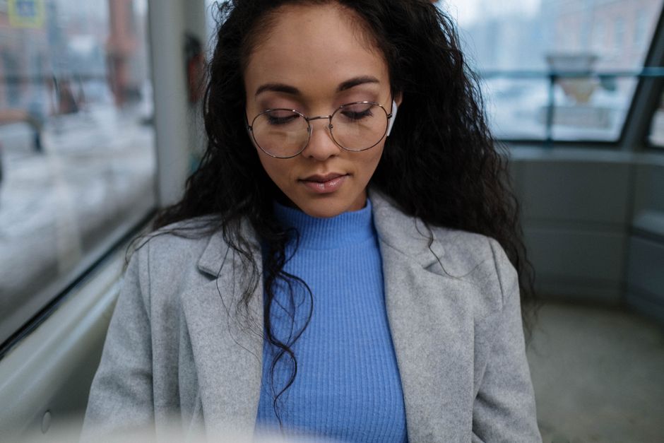 Why I Bought Blue Light Blocking Glasses for My Blinding Melbourne Commute (And You Should Too)