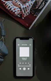 Gratis stockfoto met flatlay, headphones, koffiemok Stockfoto