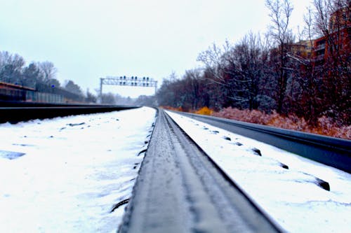 бесплатная Бесплатное стоковое фото с вид с земли, железная дорога, зима Стоковое фото