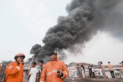 Foto profissional grátis de ação, bombeiro, calamidade