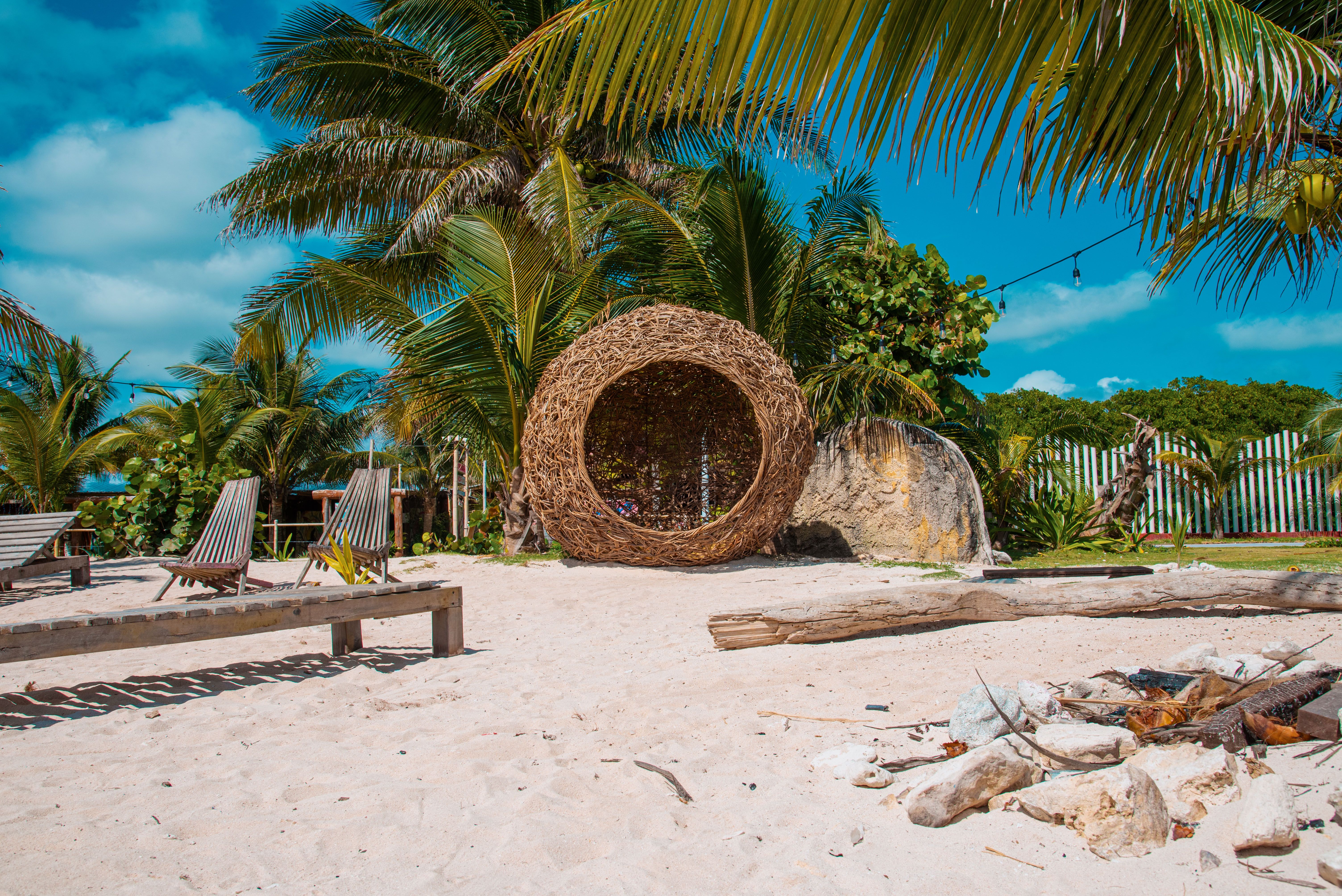remote work travel Mexico — Photo by Edgar Del Valle on Pexels