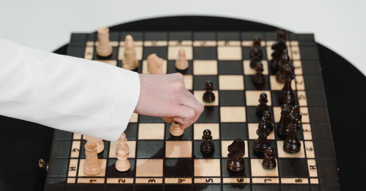 Thai IM Beats India's No. 2 Arjun Erigaisi at Chess Olympiad; Gukesh Wins