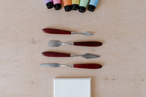Immagine gratuita di arte, coltello, dipingendo