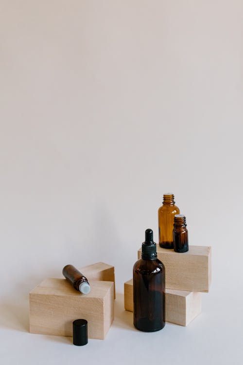 Foto profissional grátis de aromático, bebida alcoólica, blocos de madeira