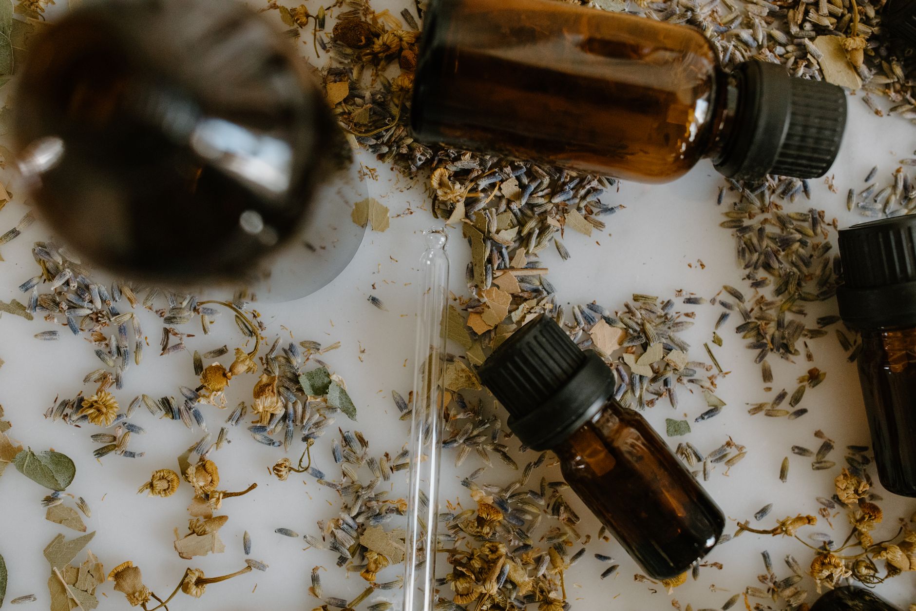 Harnessing the Power of Aromatherapy for Emotional Wellness
