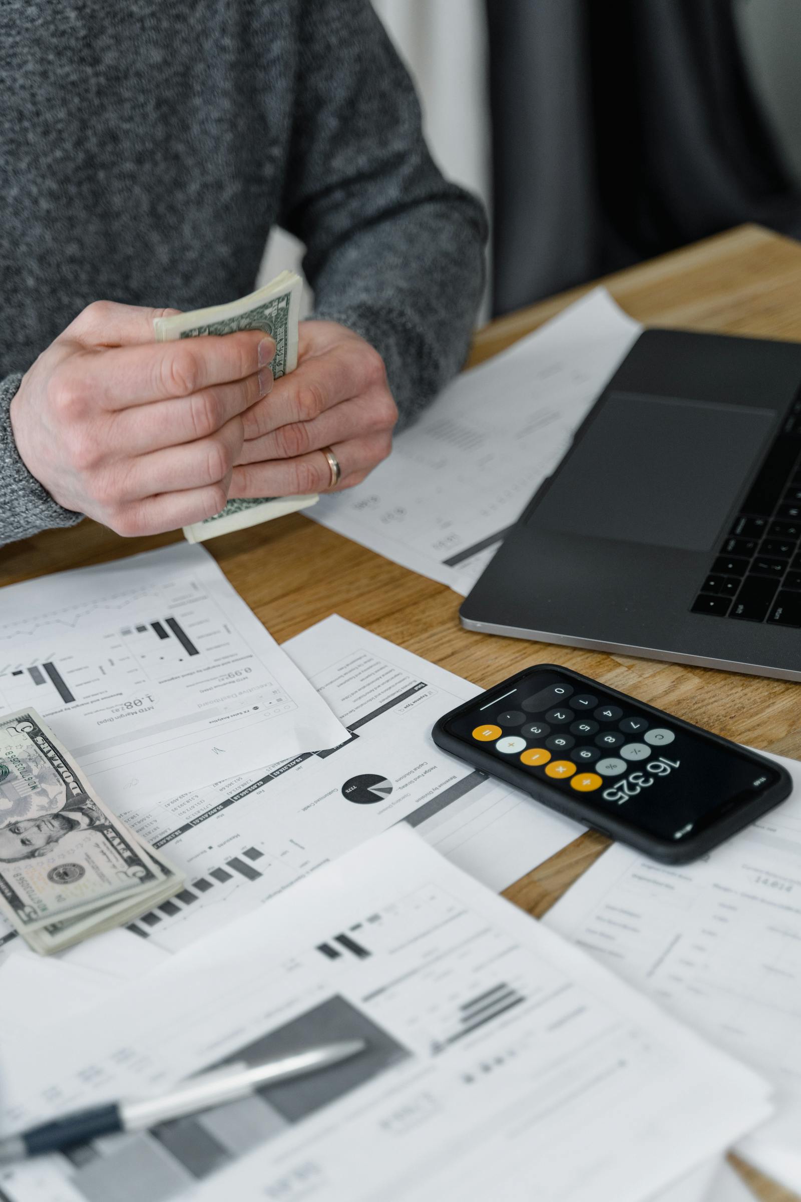Buying a home: What expenses to expect